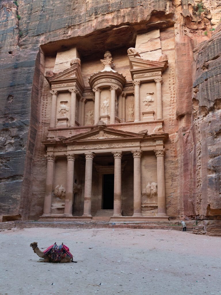 Entrance to Petra - Image by Jen of Dabbling in Jet Lag